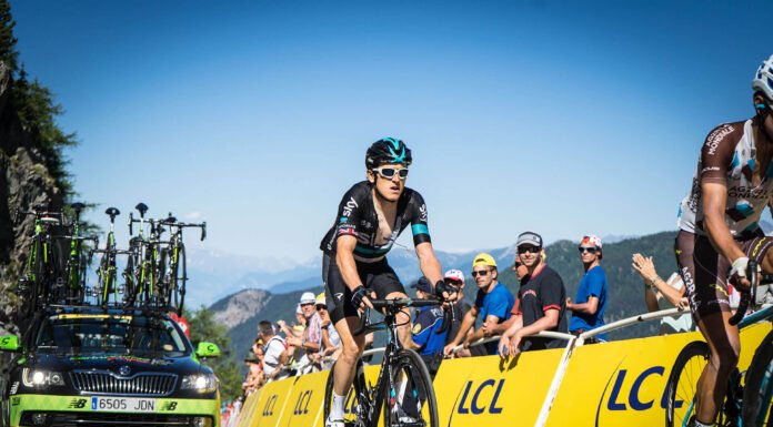 Bottas gets ahead of Vettel off the line