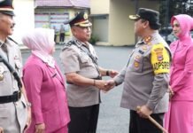 Kapolres Tanah Laut Pimpin Lansung Upacara Sertijab Beberapa Perwira