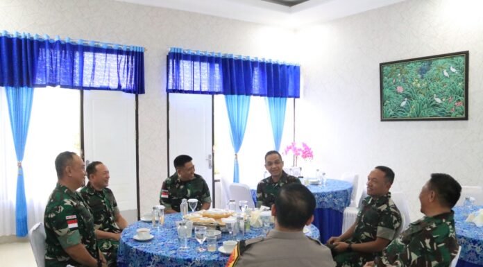 Kapolda Kaltara Gelar Coffee Morning Bersama Unsur TNI di Lanud Anang Busra, Pastikan Keamanan Natal dan Tahun Baru 2025