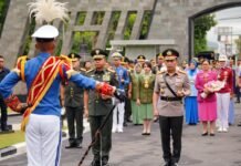 Pimpin Wisuda Prajurit Taruna, Kapolri Tekankan Sinergitas TNI-Polri untuk Wujudkan Indonesia Emas 2045